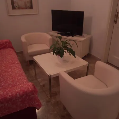 Rifredi Apartment *